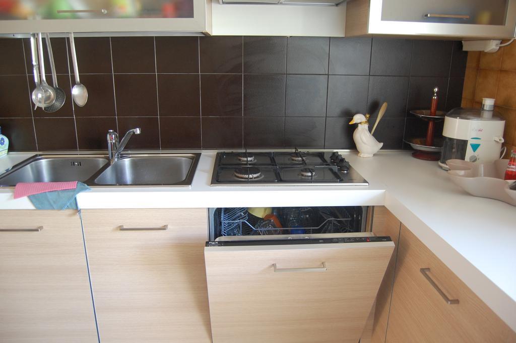 Appartamento Elegance Lignano Sabbiadoro Exteriör bild